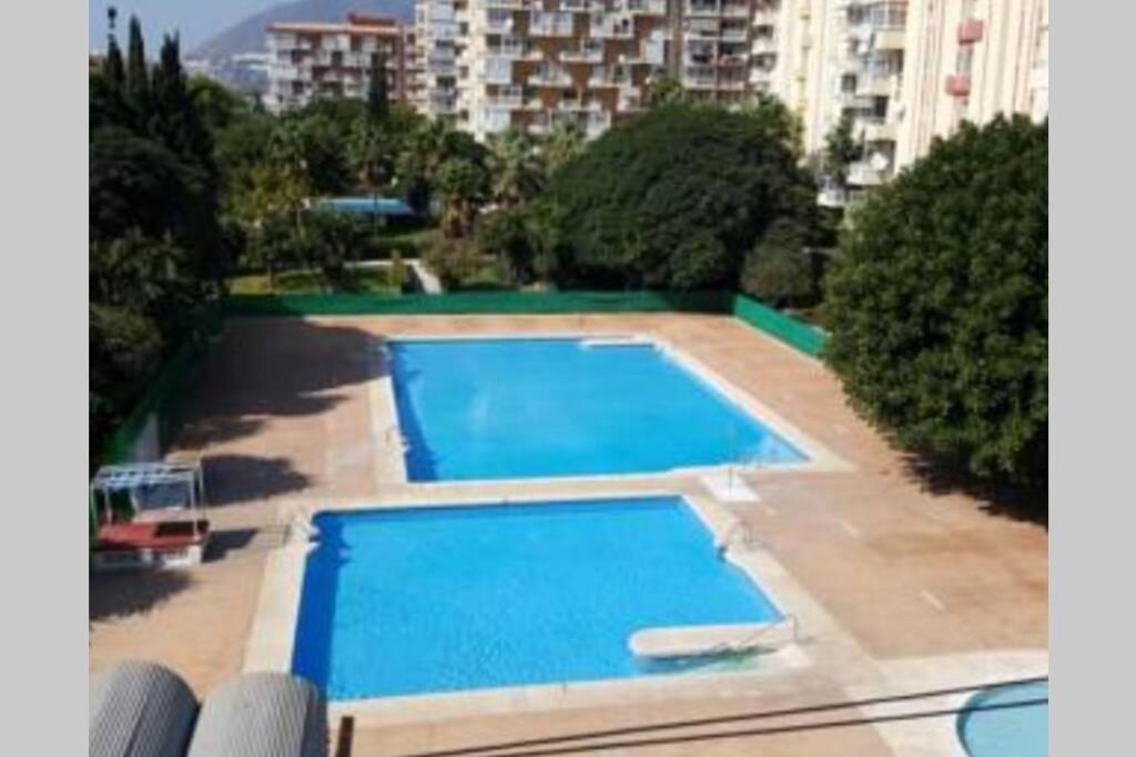 ベナルマデナPrecioso Apartamento Residencial Piscina Jardinesアパートメント エクステリア 写真